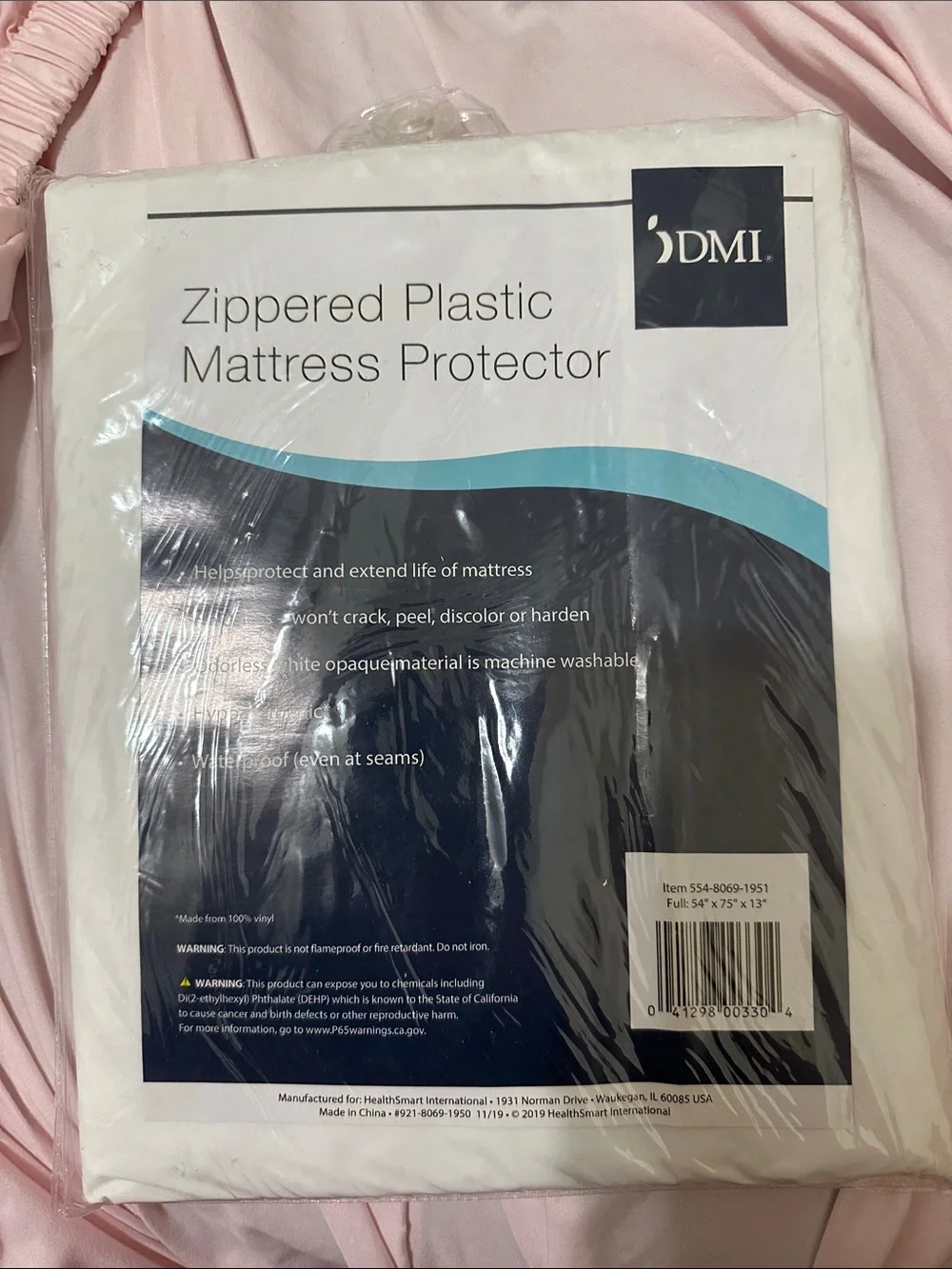 Mi Zippered Plastic Mattress Protector - White with Pink Backdrop